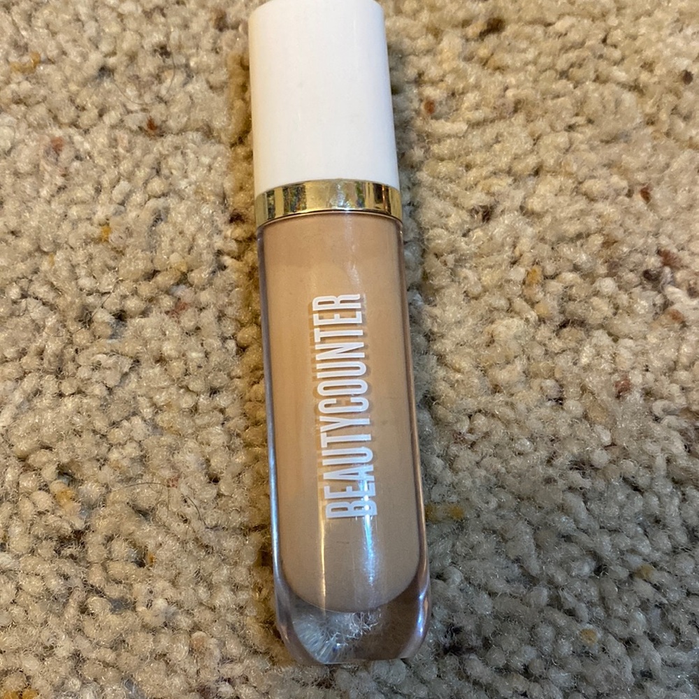 Beautycounter skin twin creamy concealer in light 1 used